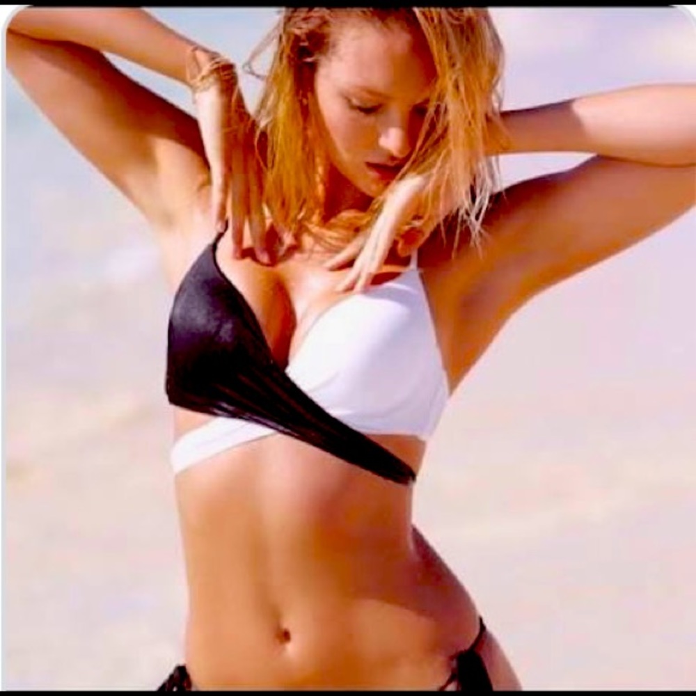 NWOT Victoria’s Secret black/white string bikini. S top/M bottom